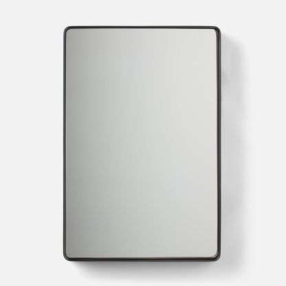 Leo Mirror